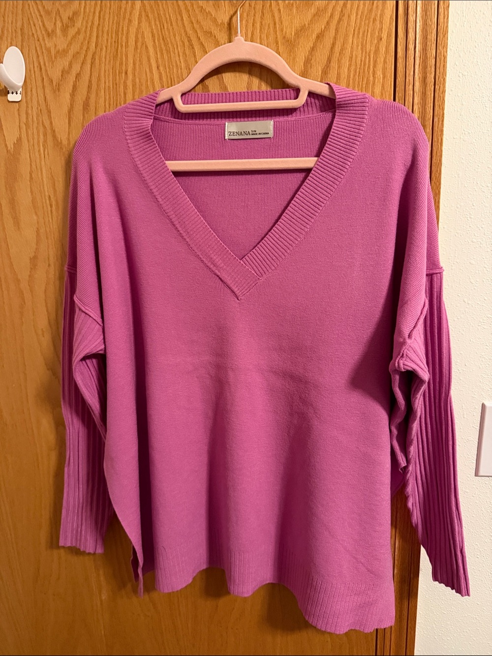 🫶🏼5 for $45!!🫶🏼Zenana Pink V-Neck Ribbed Sleeve Sweater